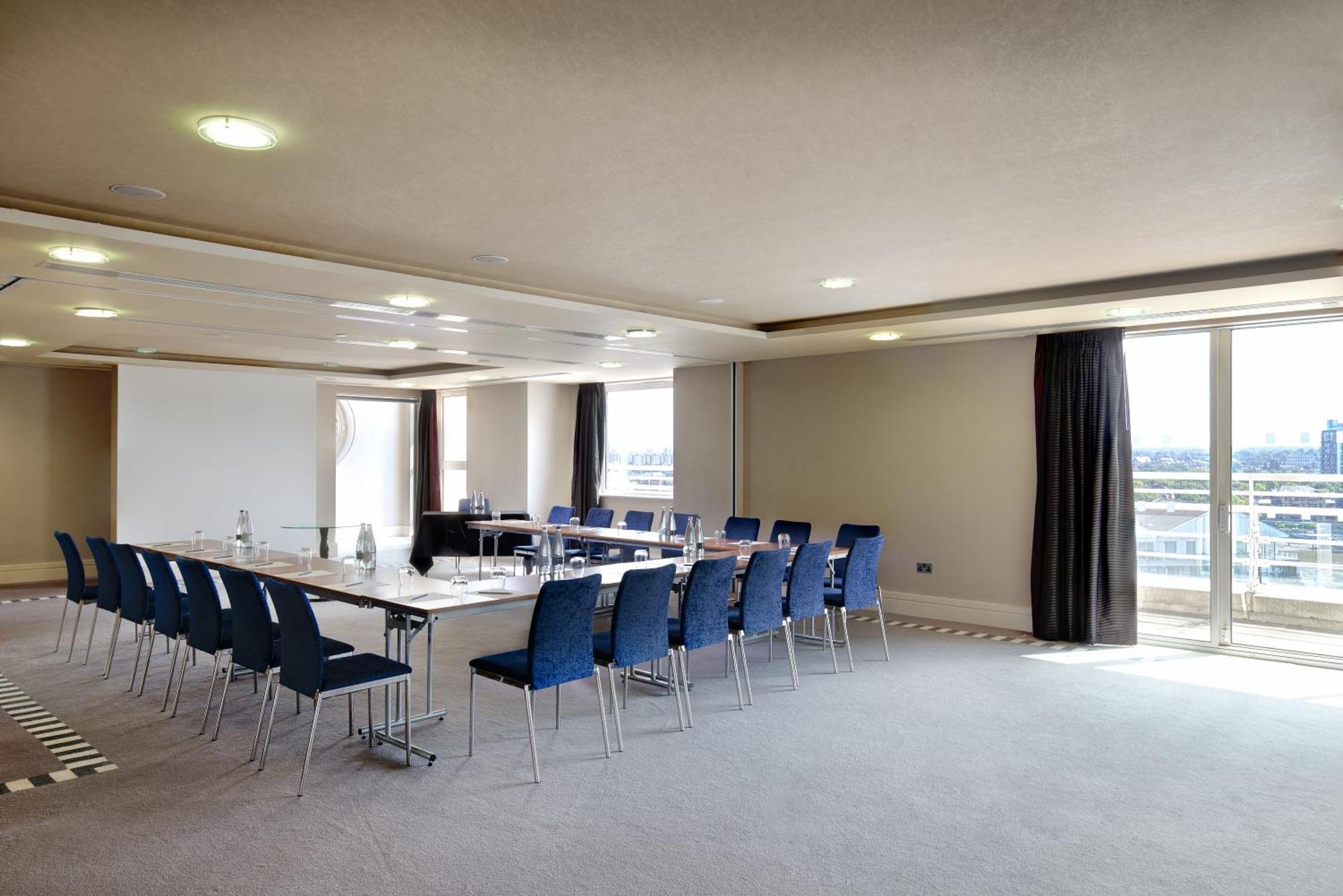 The Chelsea Harbour And Spa 5*